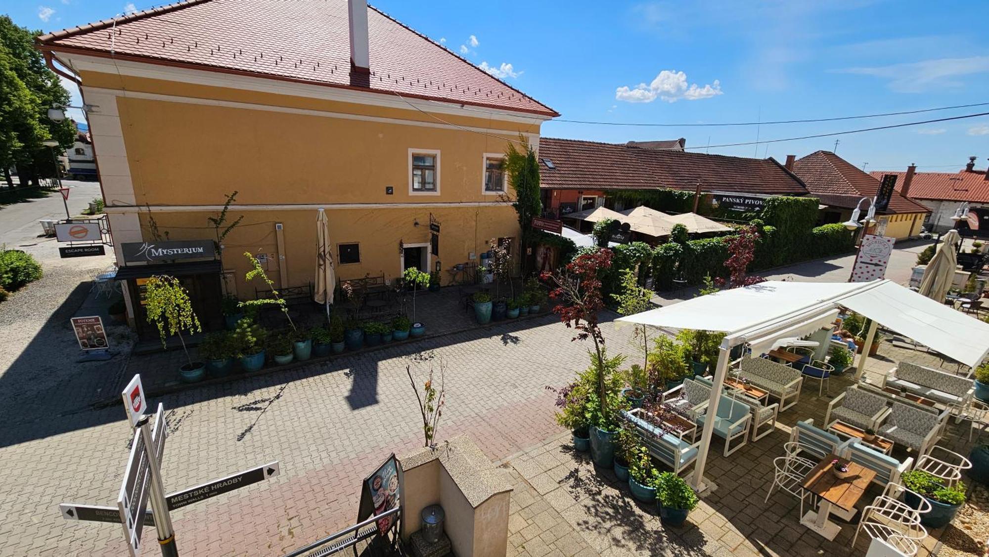 Apartmany V Zlatej Ulicke Бойнице Экстерьер фото